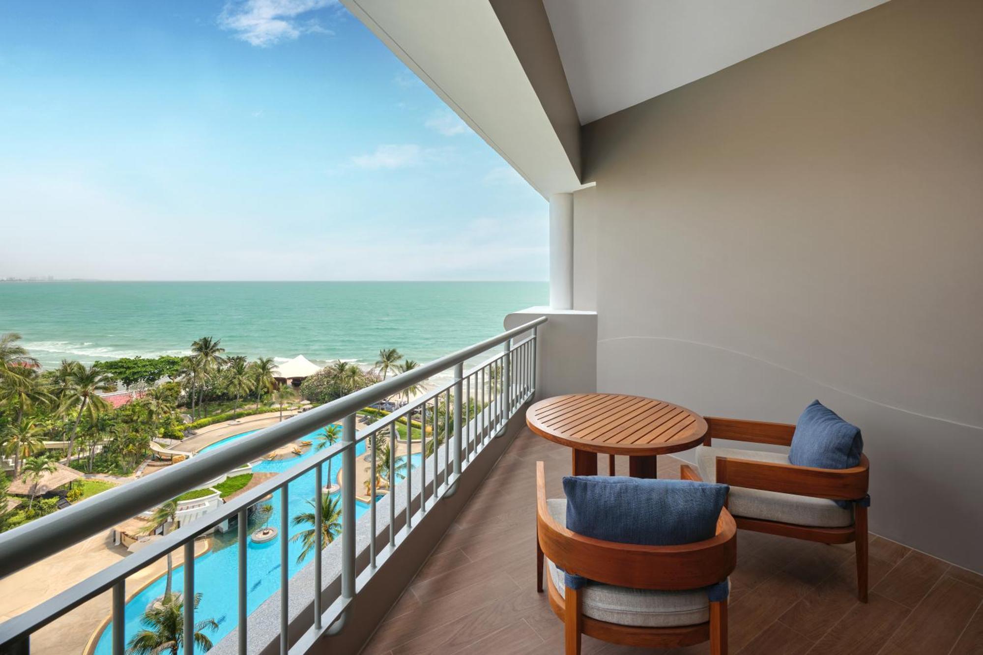 Hilton & Resort