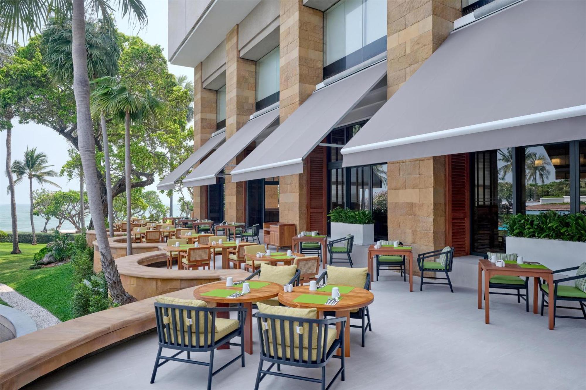 Hilton & Resort